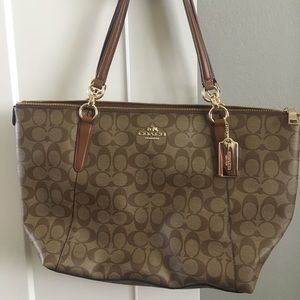 Coach tote